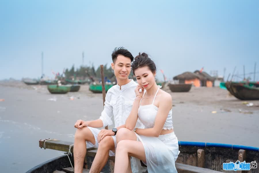 Tiktoker Pham Anh Quang and his wife
