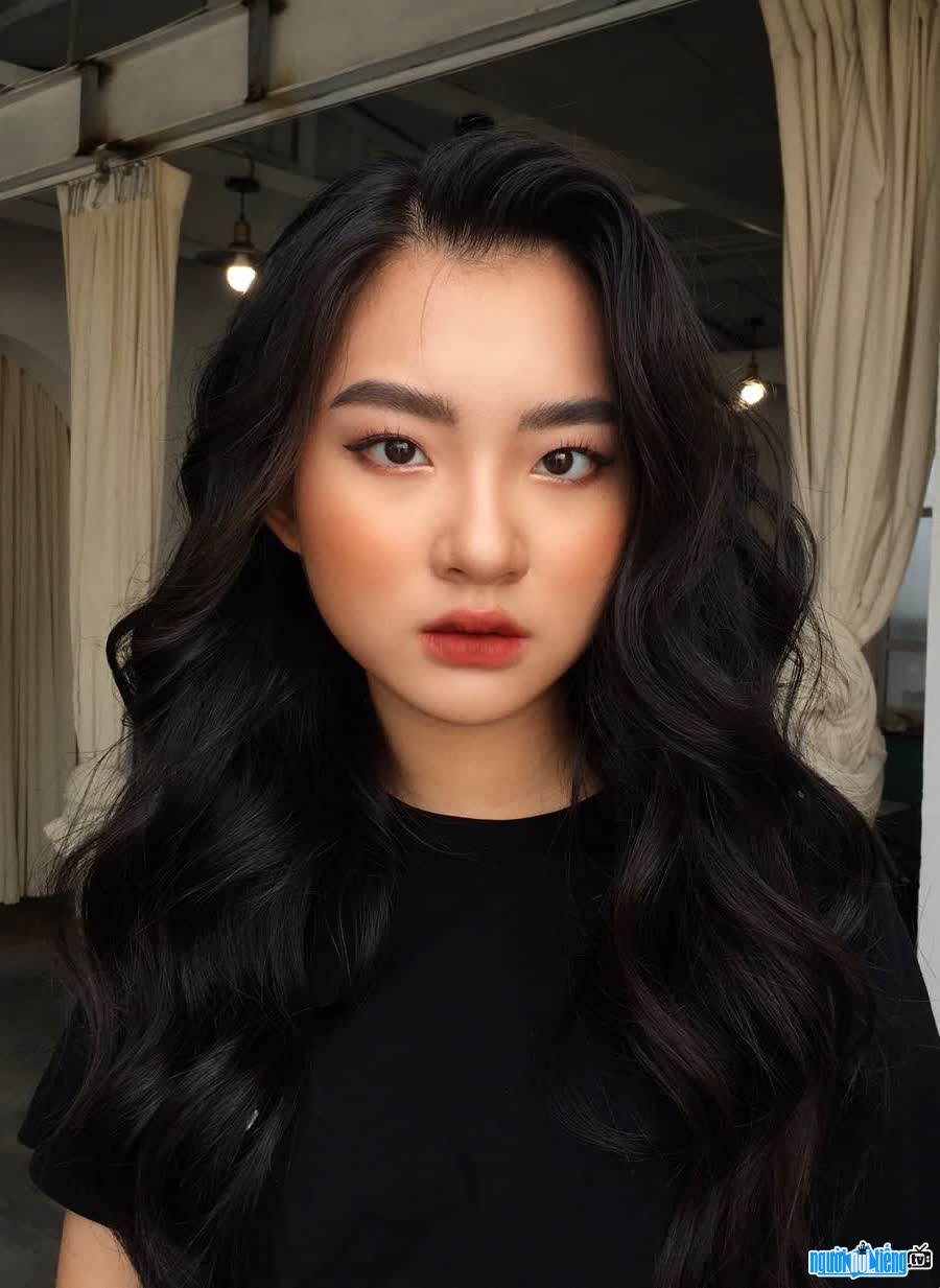 Kelly Trang Dao owns extremely beautiful beauty
