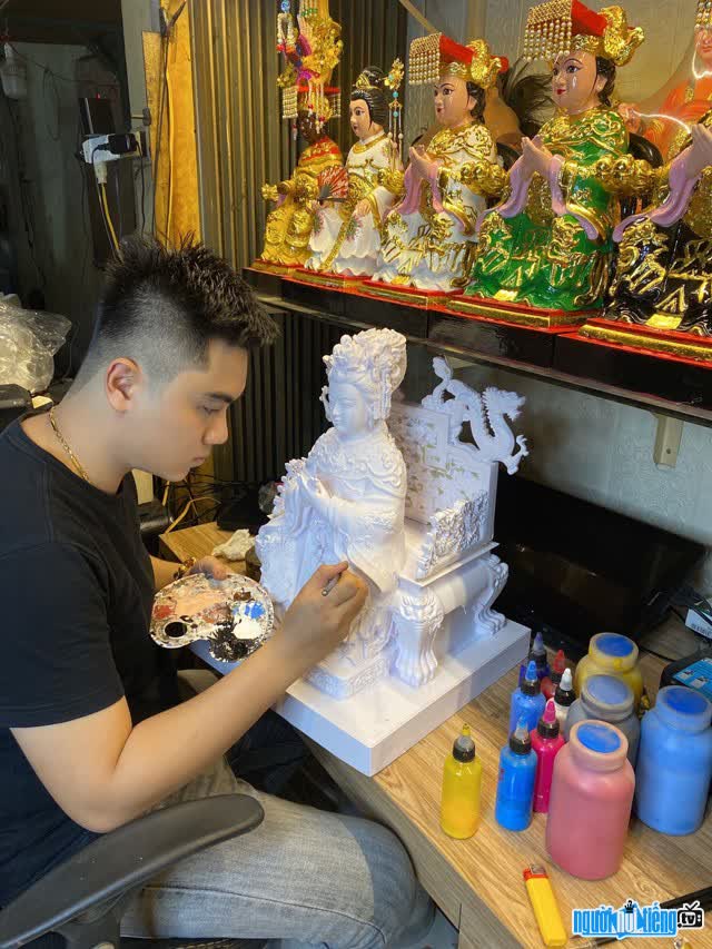 Each statue created for Ngoc Huy is a whole Respect in every detail