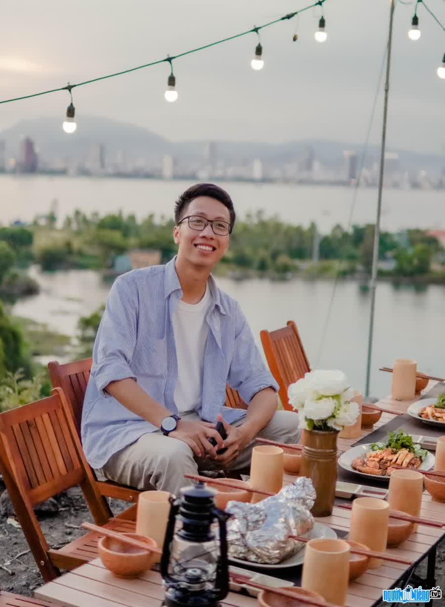 Blogger du lịch Đào Minh Tiến từ bỏ việc làm quân nhân để theo đuổi đam mê