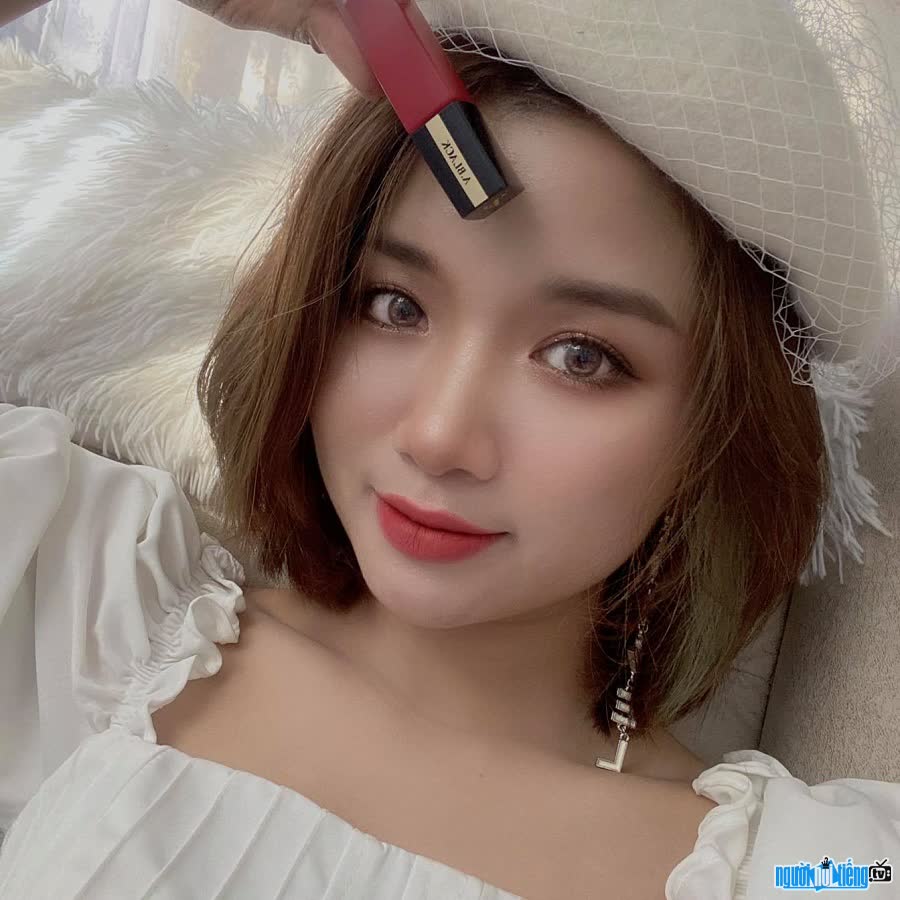 The sweet beauty of makeup artist Nguyen Bao Linh (Linh Ju)