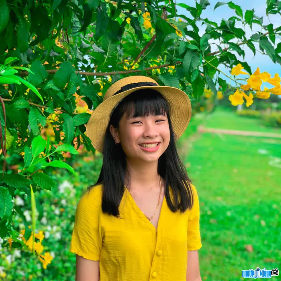 Hình ảnh chân dung Nguyễn Hoàn Lê Vy