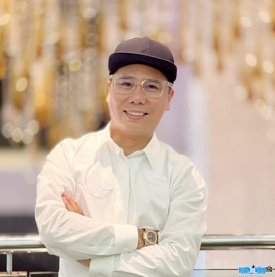 Portrait of CEO Dang Tat Thang