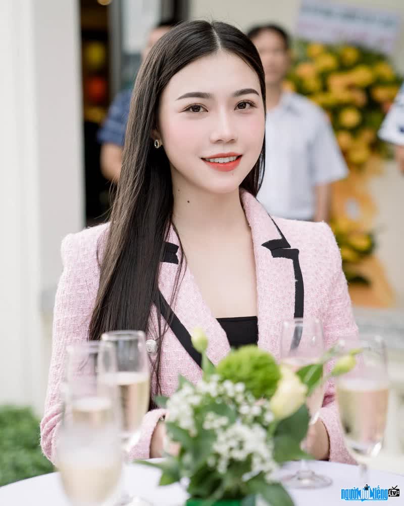 Cận cảnh gương mặt xinh đẹp của hotgirl Đào Phan Tú Trinh