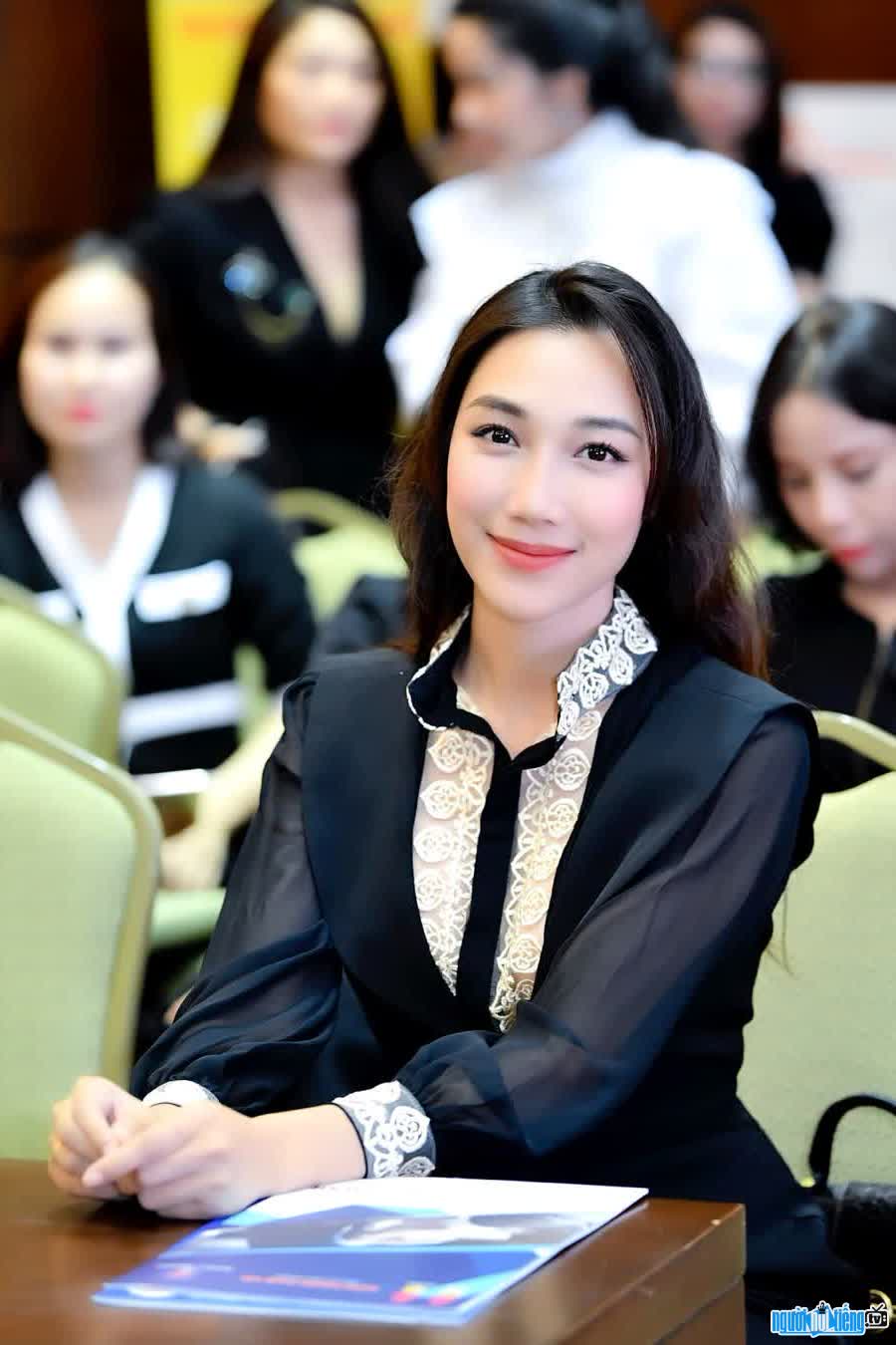 Portrait of businessman Luong Thi Mai Anh