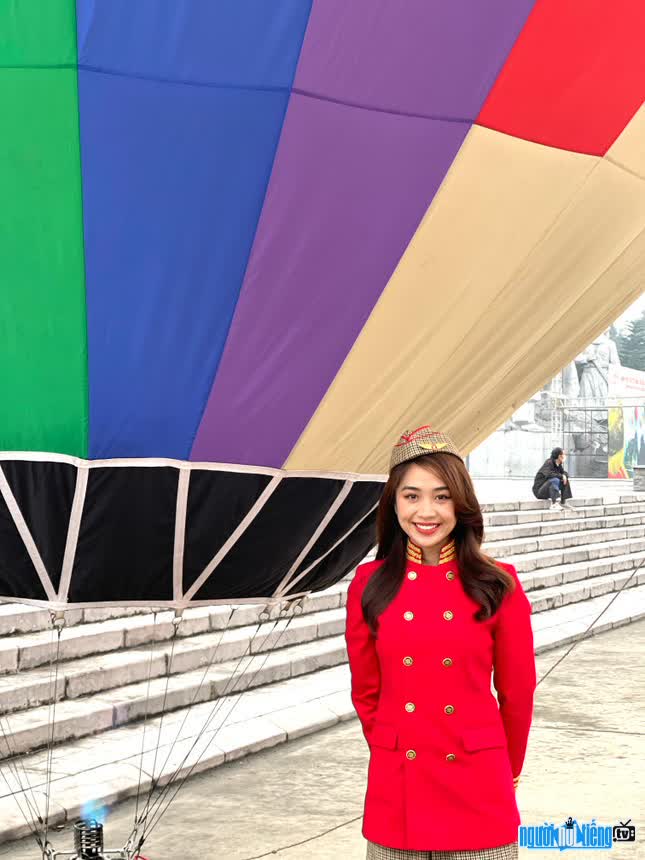 Le Thu Trang is currently the chief flight attendant of Vietjet Air