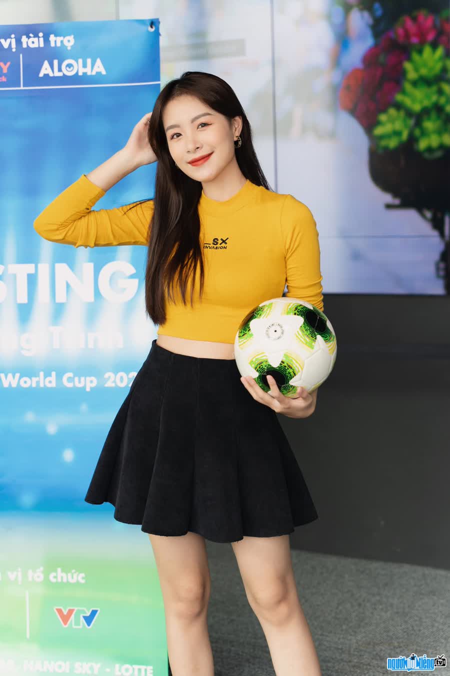 Hot girl Trang Emma attracts attention when participating in the Hot program with the 2022 World Cup