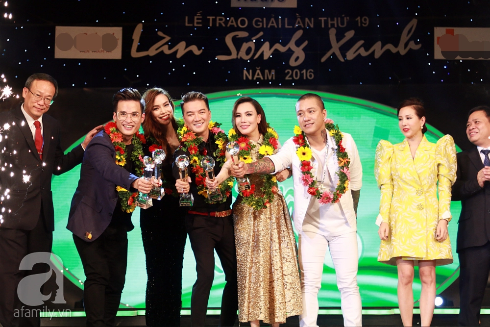 Các nghệ sĩ nổi tiếng trên sân khấu lễ trao giải Làn Sóng Xanh