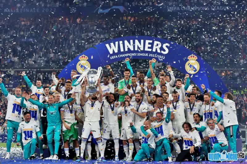 Hình ảnh cây lạc bộ Real Madrid giành chức vô địch