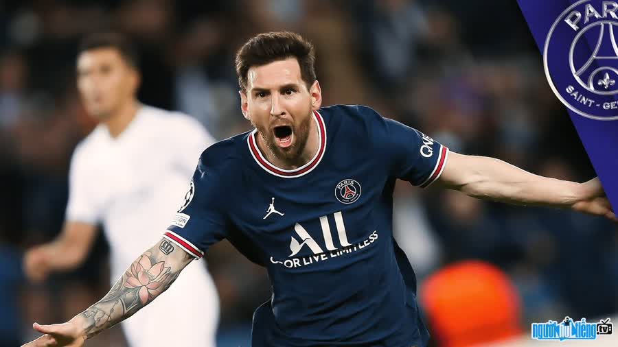 Image of Lionel Messi player in a Paris Saint-Germain shirt