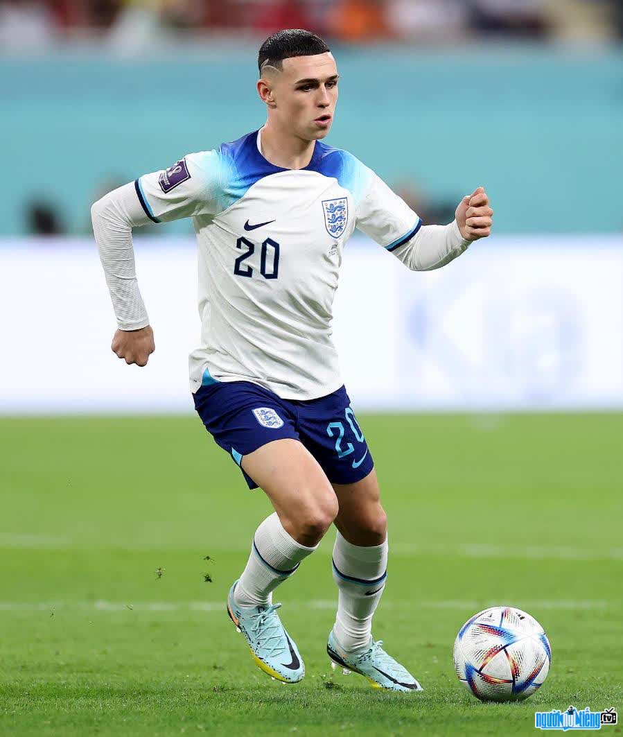 Phil Foden is one of the young football talents of the England team