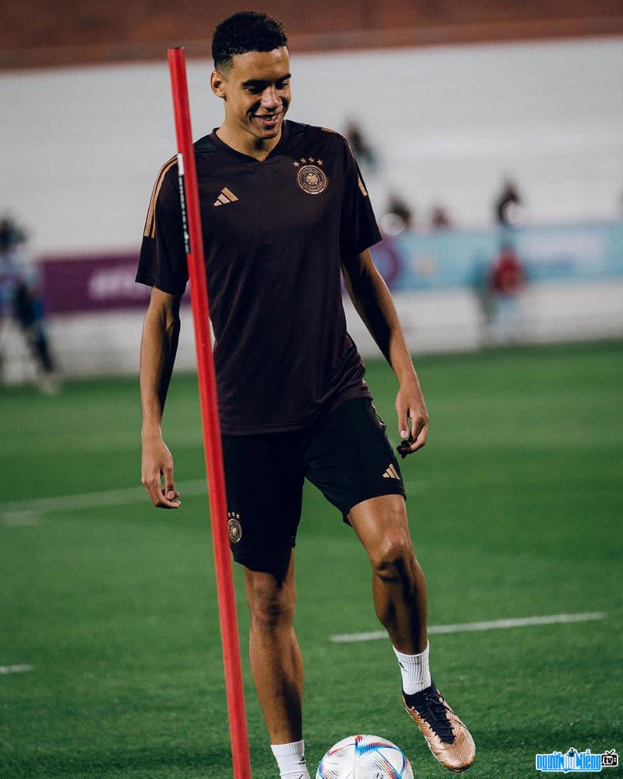 Musiala là một trong hai cầu thủ trẻ nhất của Die Mannschaft tham dự World Cup 2022