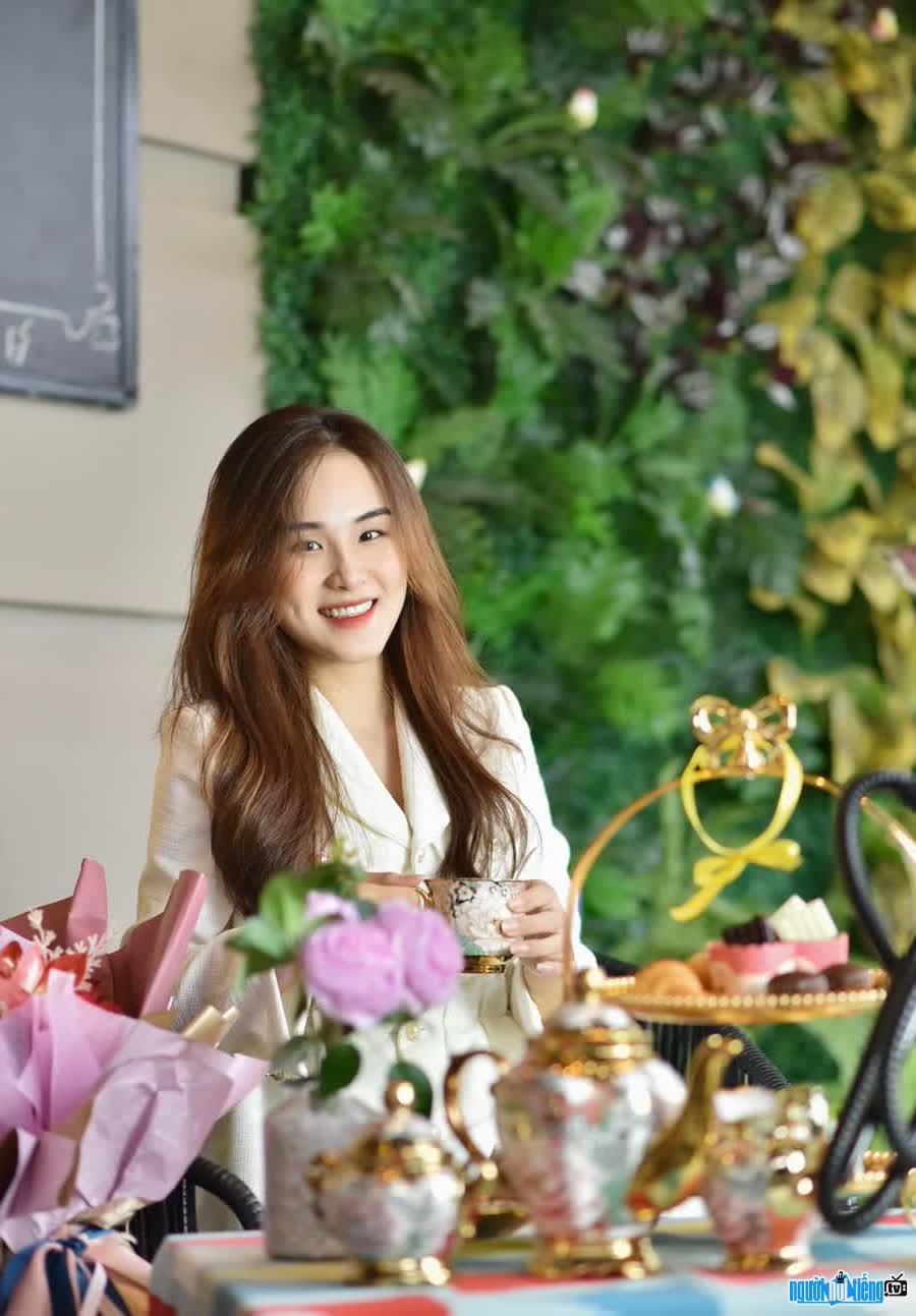 Image of KOL Hoang Ngoc Diem with a bright smile