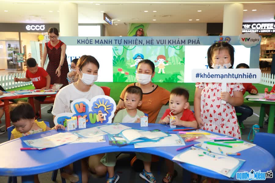 Chương trình "Vì Tầm Vóc Việt" với chủ đề xoay quanh mô hình bữa ăn học đường cho trẻ nhỏ