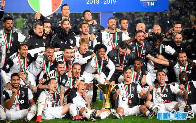 Hình ảnh câu lạc bộ Juventus tại mùa giải 2018 - 2019