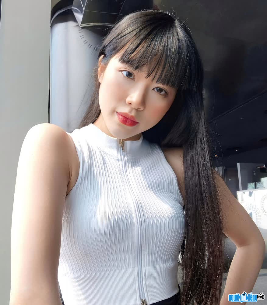  Thu Huyen Nguyen (Giai Y) - a talented female Tiktoker