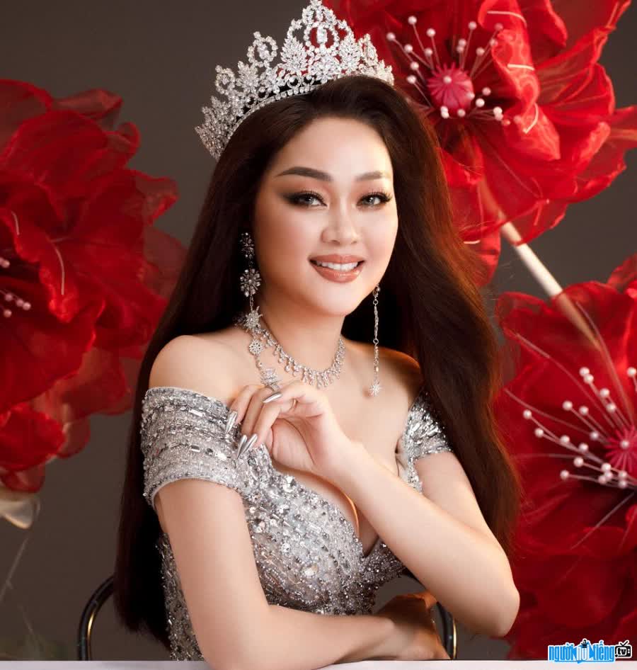 Hình ảnh xinh đẹp của nữ CEO Hoàng Thanh Nga (Amber Nga)
