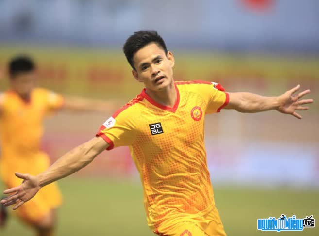 Photos of talented players Hoang Dinh Tung