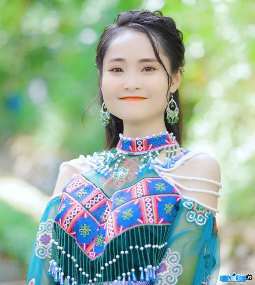 Hình ảnh xinh đẹp của nữ ca sĩ Nguyễn Thị Thanh Xuân