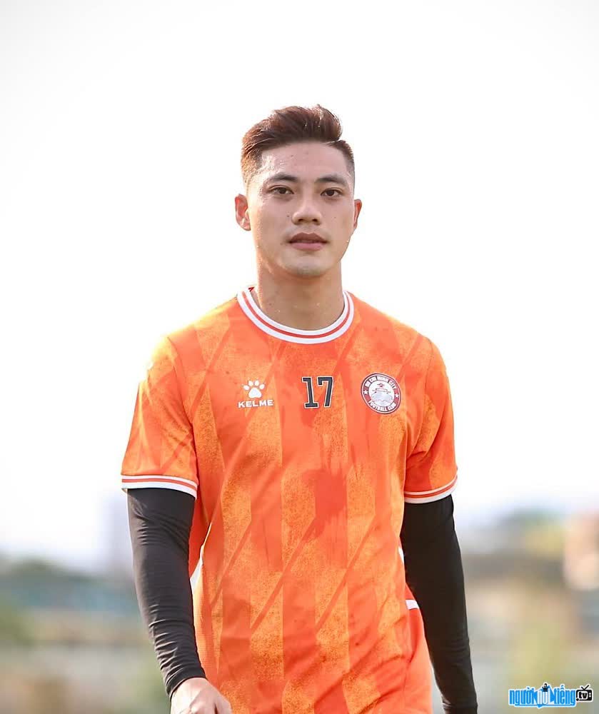 Lâm Ti Phông - chàng cầu thủ tài năng