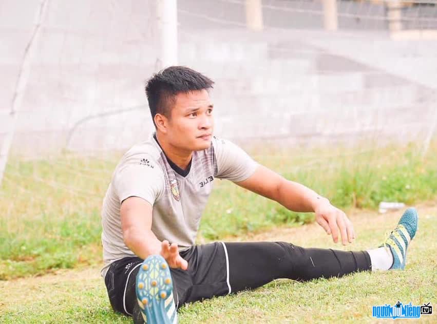 Duong Quang Tuan trying hard to practice