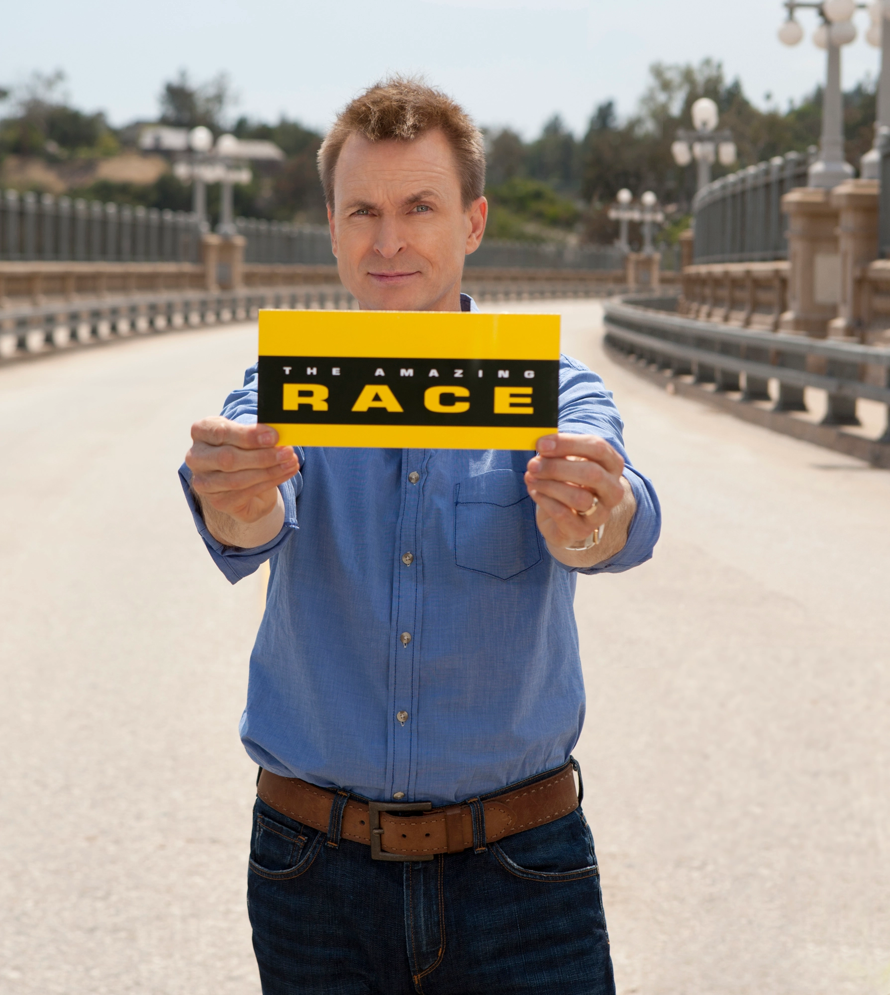 “The Amazing Race” with secret messages throughout the journey