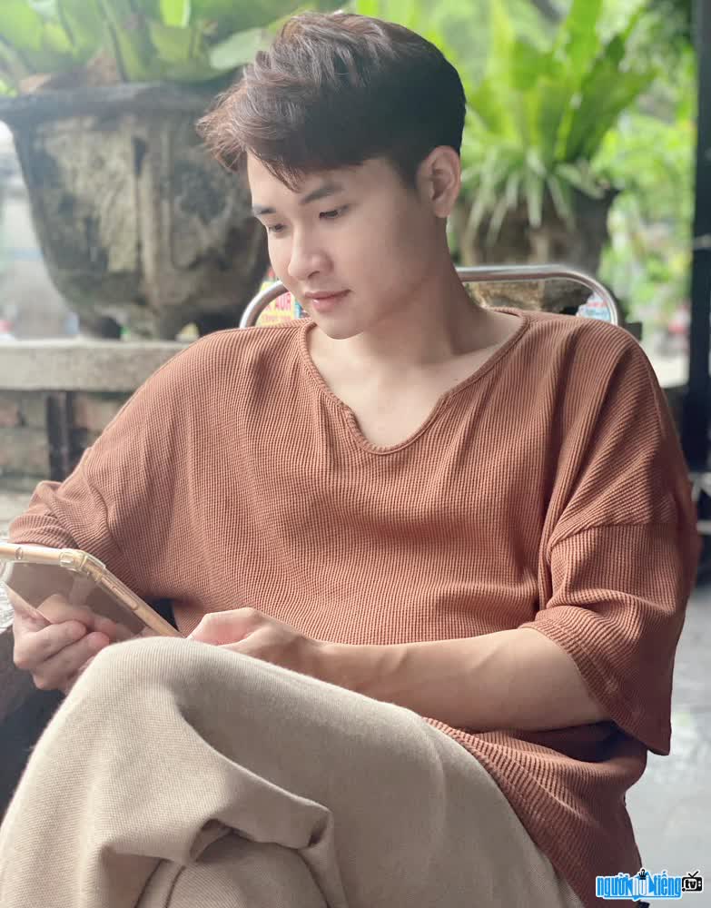  handsome student Tran Minh Quan