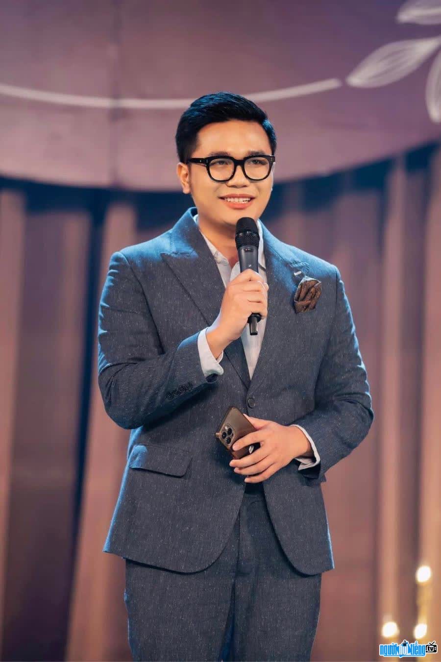 Viet Anh Pi Po's picture of Tiktoker as an MC