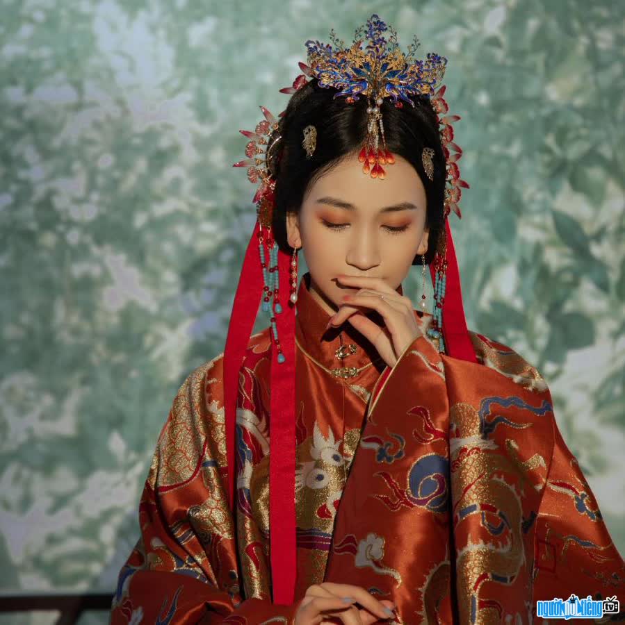 Hình ảnh Tiktoker Zhuzhu xinh đẹp như thần tiền tỷ tỷ khi diện trang phục cổ trang Trung Quốc