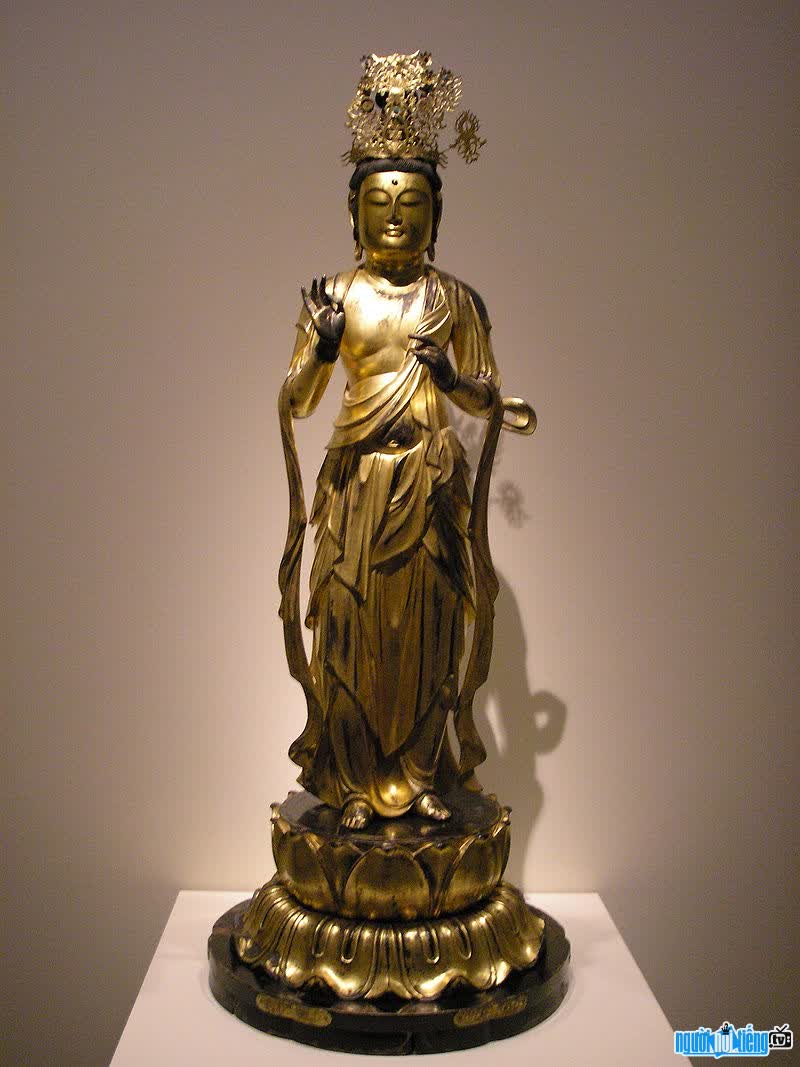 Chinese Bodhisattva Statue