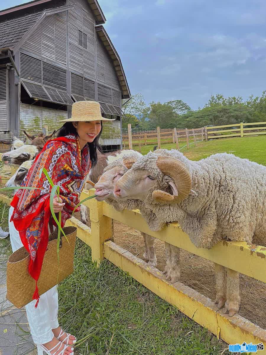 Picture of Tiktoker Chang Shu Go on an outing