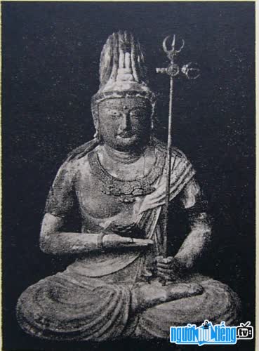 The statue of Bodhisattva Void Tripitaka at Jingo Temple in the 9th century