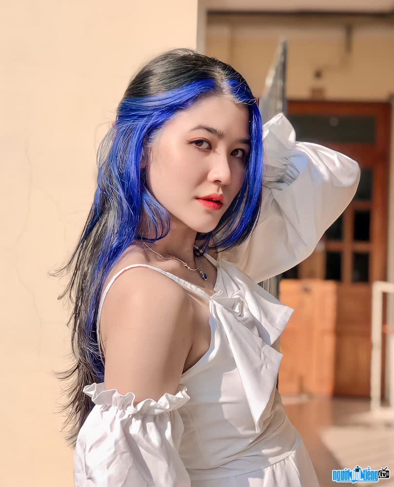 Hình ảnh xinh đẹp cá tính của nữ ca sĩ Kiều Trang