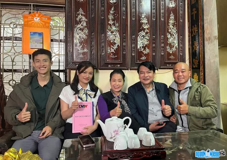 Actor Nguyen Trong Nghia and other famous actors