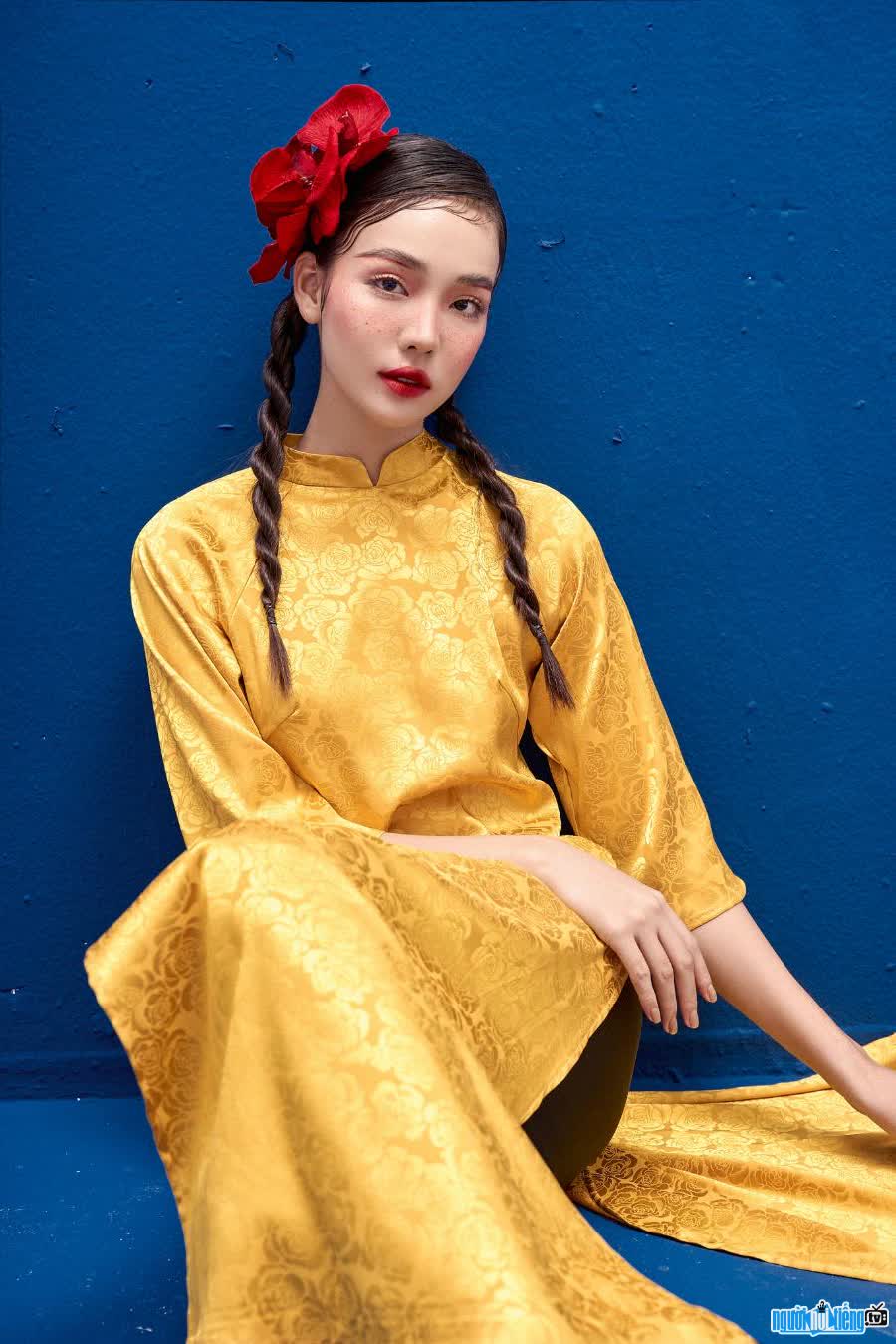 Latest photo of model Nguyen Thi Thanh Heart