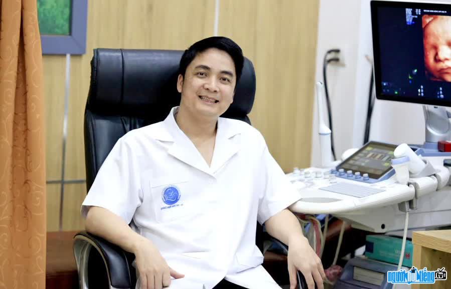 Portrait of Doctor Dao Ngoc Cuong