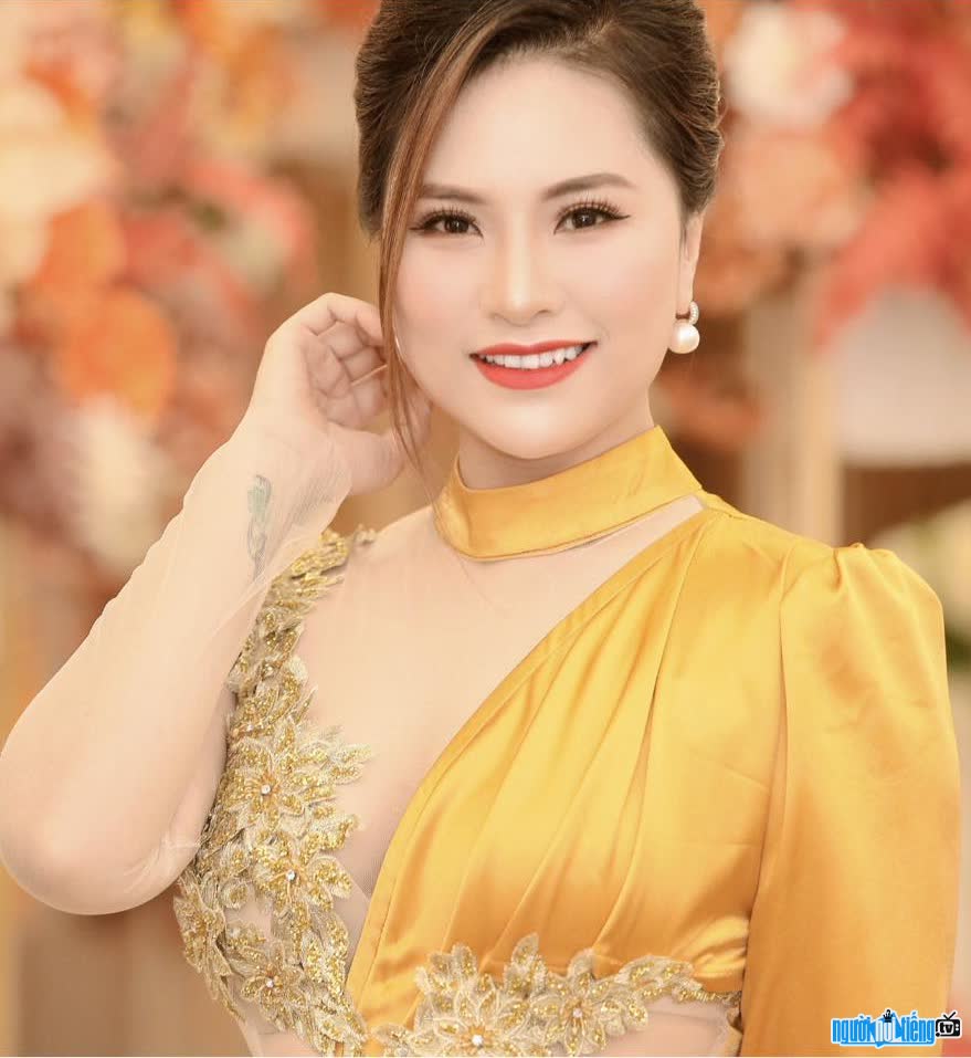 Hình ảnh xinh đẹp của nữ MC Dương Suri