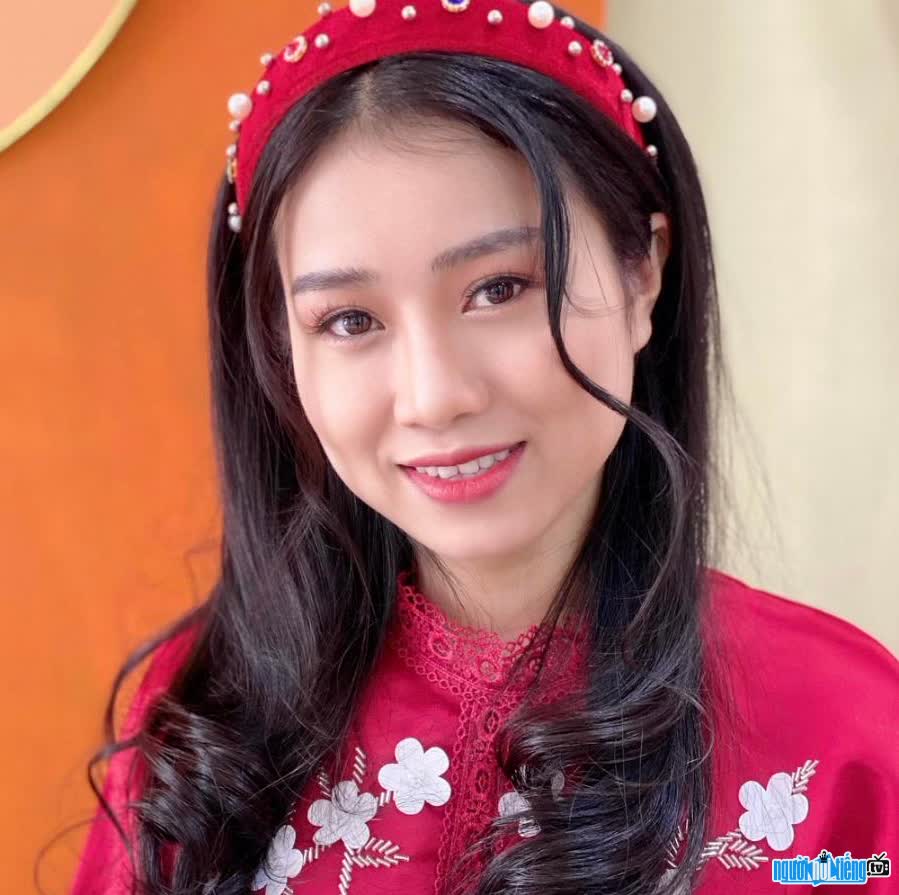 Close-up of the beautiful face of actress Do Thu Yen