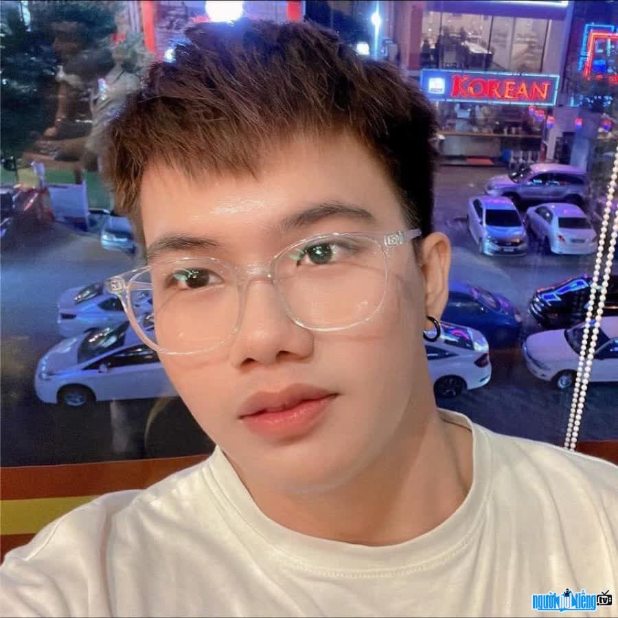 Portrait of hot boy Tran Thanh Bang