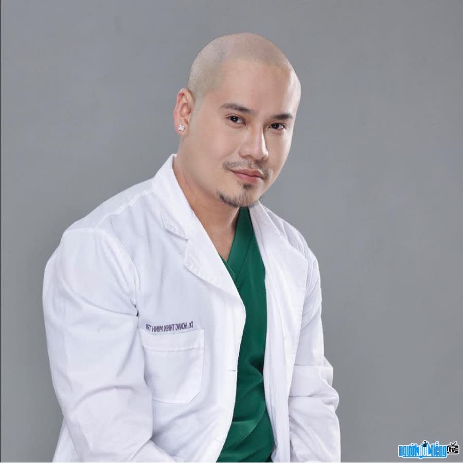 Bác sĩ Mập Hồng - Hoàng Thiên Minh Trị áp dụng phương pháp trẻ hoá không phẫu thuật