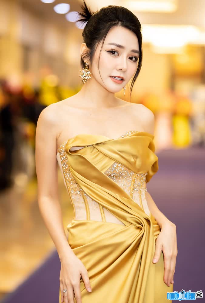 Thu Thuỷ xinh đẹp quyến rũ