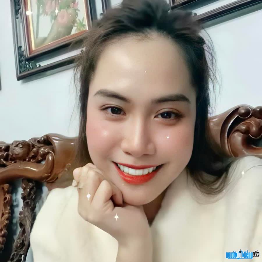 TikToker Thu Huong owns a beautiful beauty