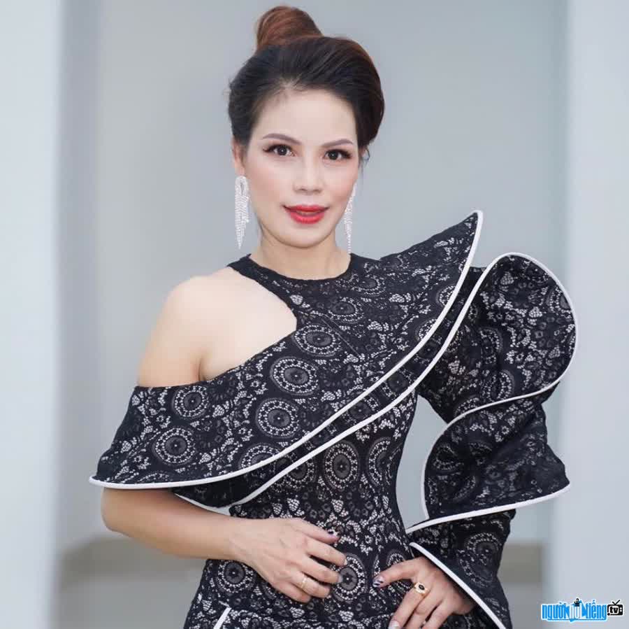 Designer Than Hoang Bich Thuy is currently the owner of Miss Thuy fashion brand