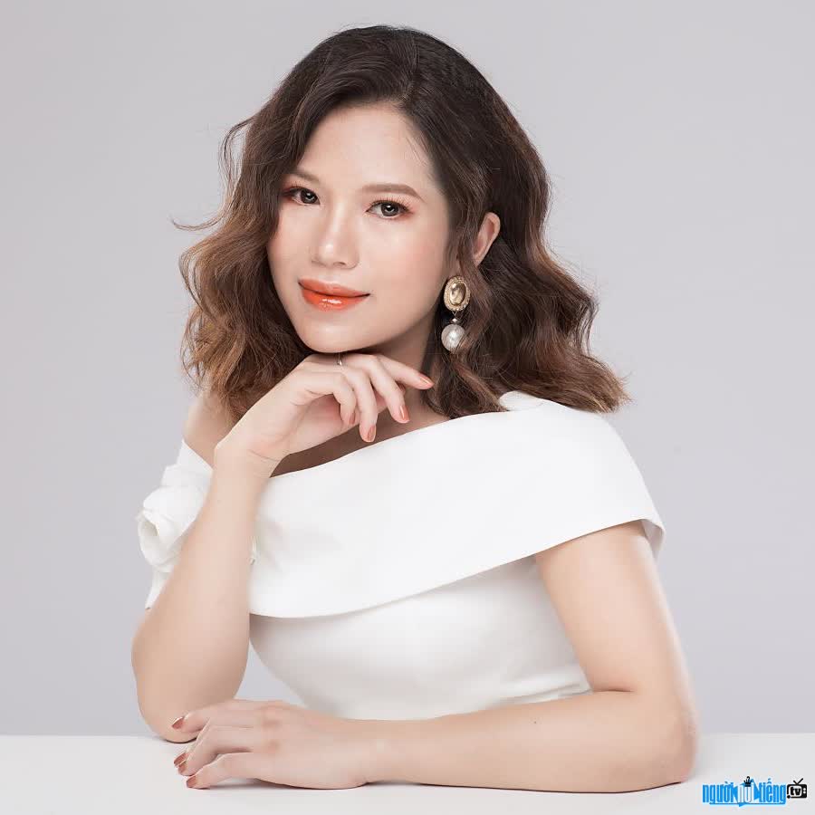 CEO Nguyen Thu Nga owns a beautiful beauty