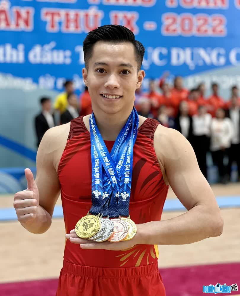 Lê Thanh Tùng - chàng VĐV thể dục dụng cụ tài năng