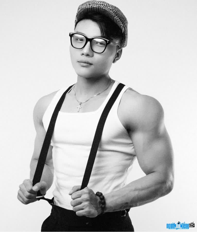 handsome and dynamic model Hung Ngo