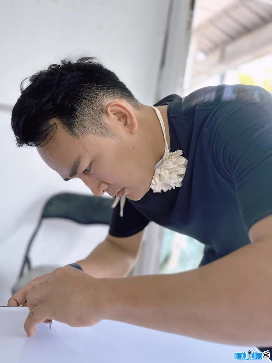 Kien Tran has a passion for Nail industry