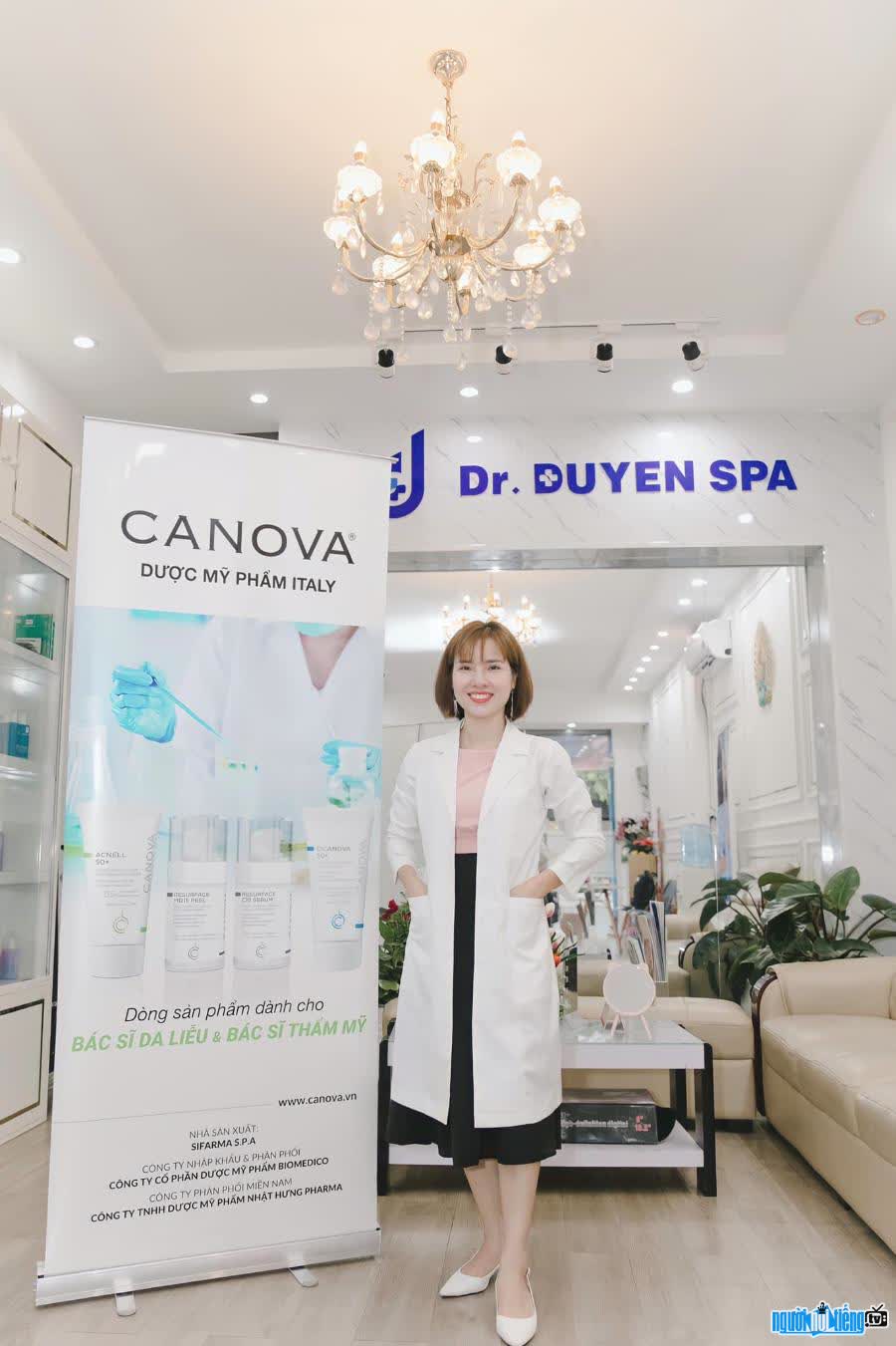 Tiktoker Dr Duyen has opened a medical-standard beauty salon