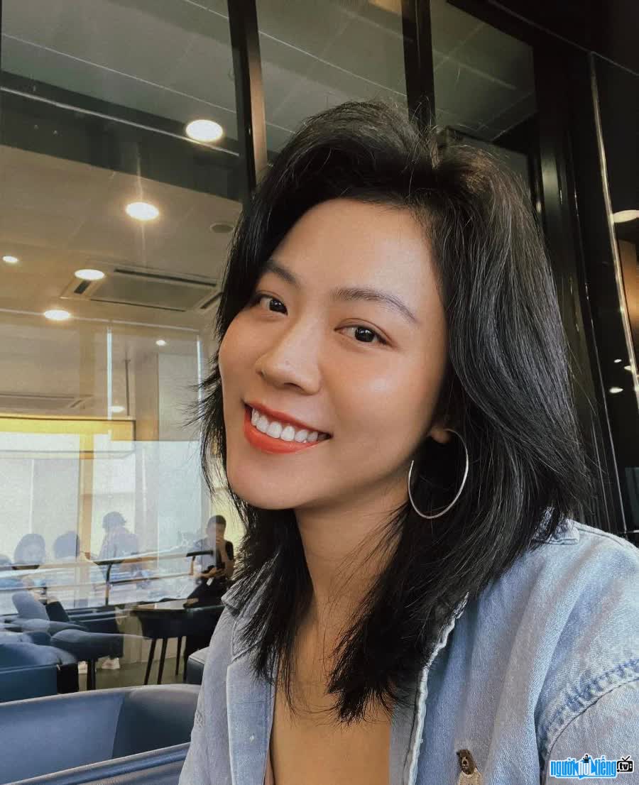 Close-up of Nhuy Nguyen's beautiful bare face