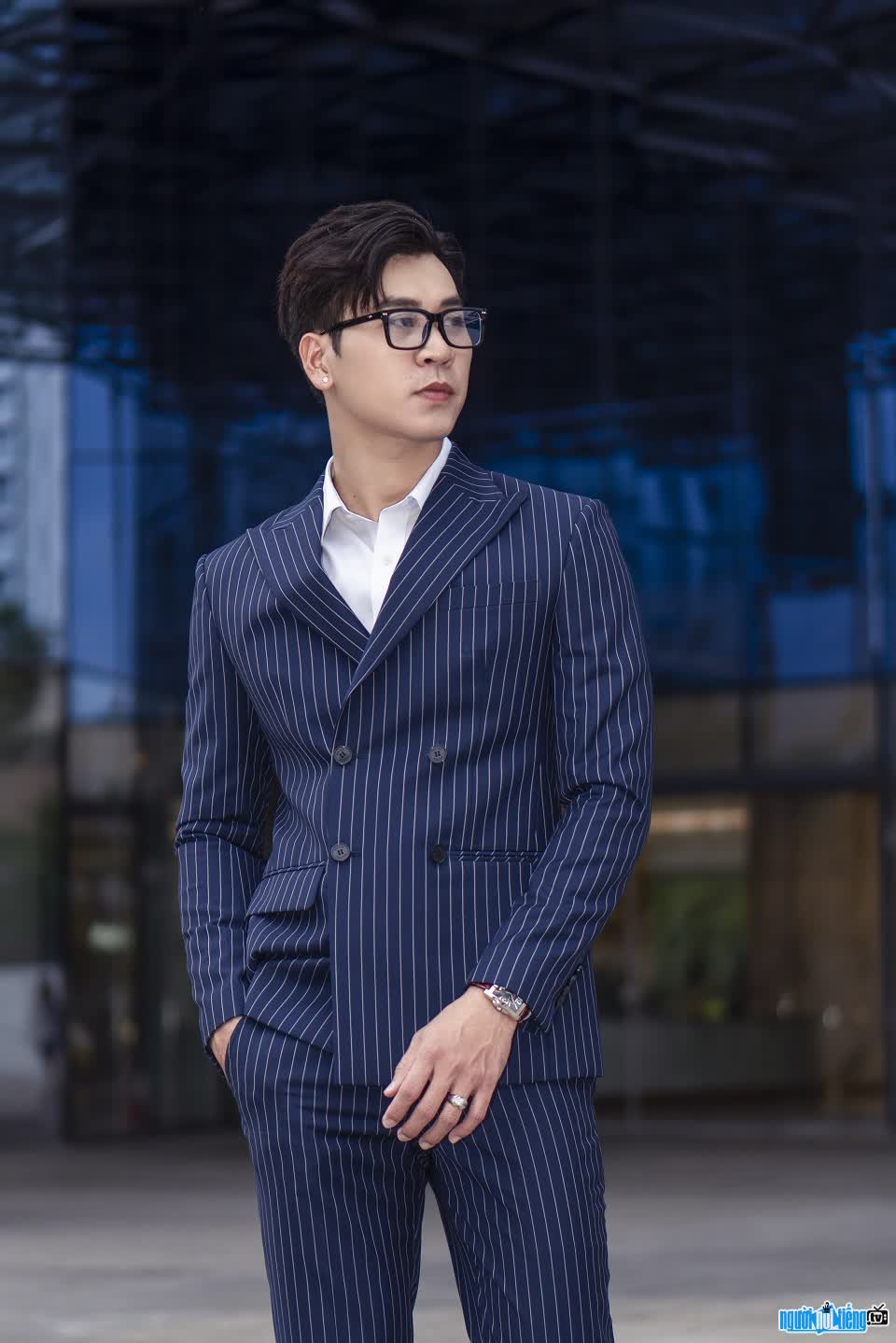  Model Eric To aims to become a creative talent